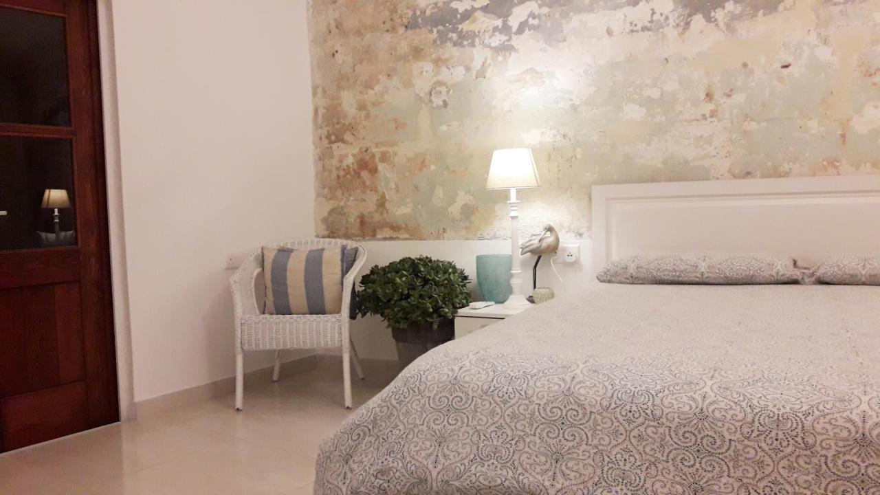 Centre Point, Malta'S Most Central Pietà 外观 照片